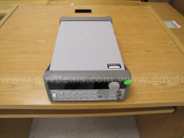 Agilent arbitrary waveform generator
