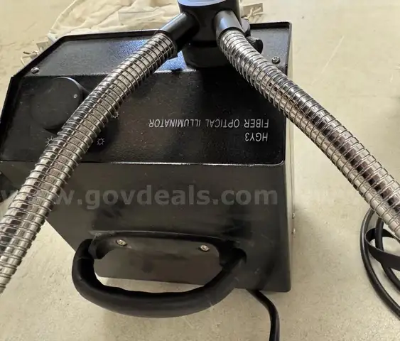 Fiber optic illuminator