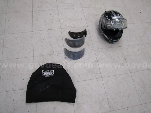 Motorcycle helmet