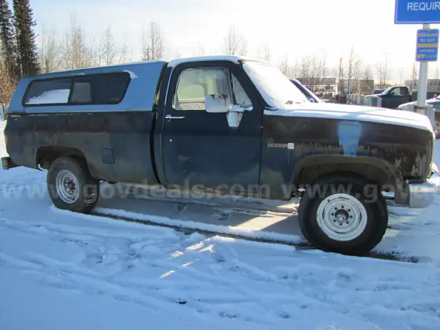 1984 GMC C/K 2500 Regular Cab Pickup &#x2013; 5.7L V8 OHV 16V &#x2013; Classic Work Truck