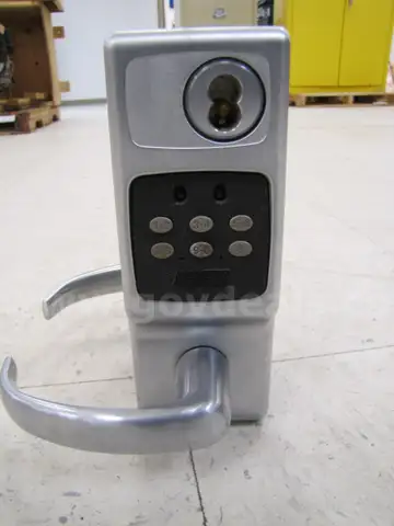 Locknetics on board door handle