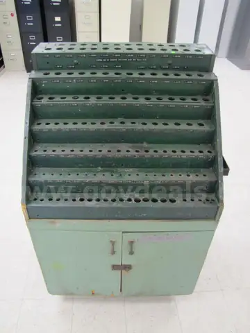 Mobile drill bit storage unit