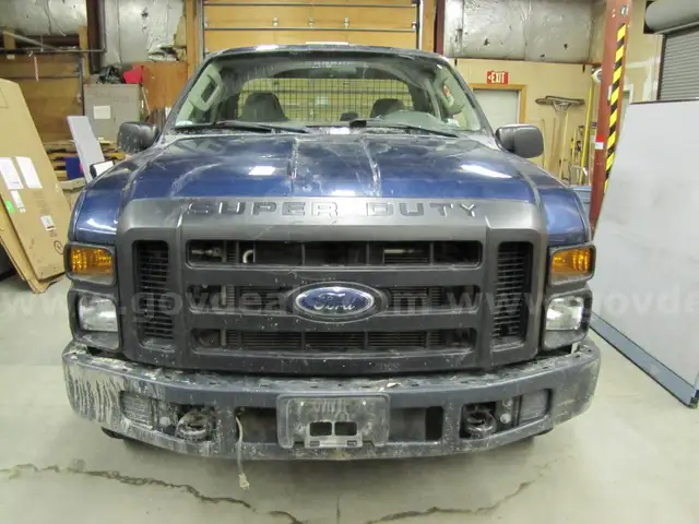 2008 Ford F-250 SD XL SuperCab 2WD