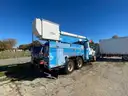 2004 International Bucket Truck 7400