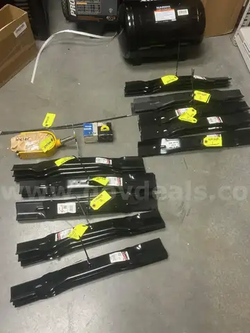 (5) sets of Lawnmower blades to fit a walker lawnmower