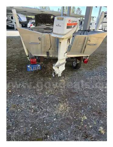 Klamath boat with trailer
