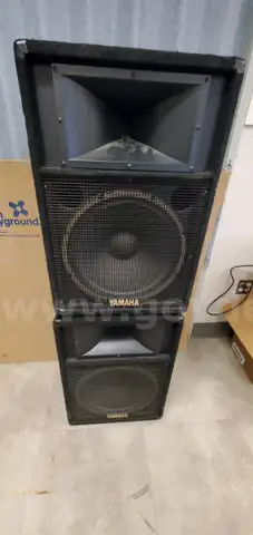 2 Yamaha S115IV is a 2-way passive PA speaker featuring a 15-inch cast-frame woofer, a 2-inch titanium-dome high-frequ