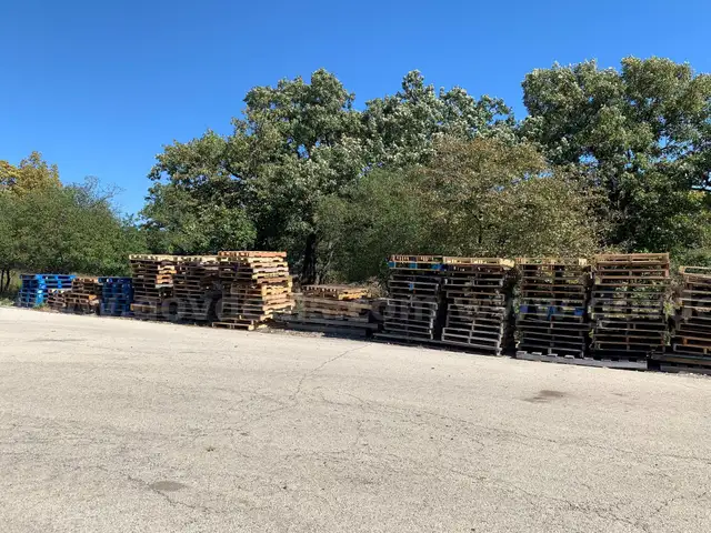 Wood Pallets