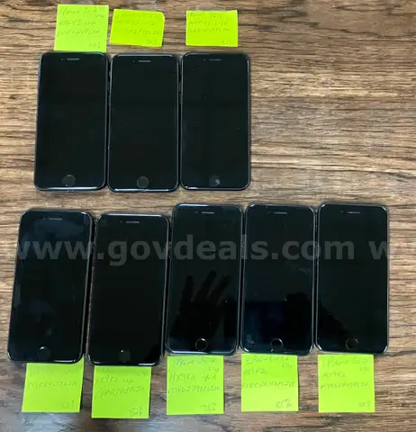 8 each iPhone SE 2nd Gen - Good Condition