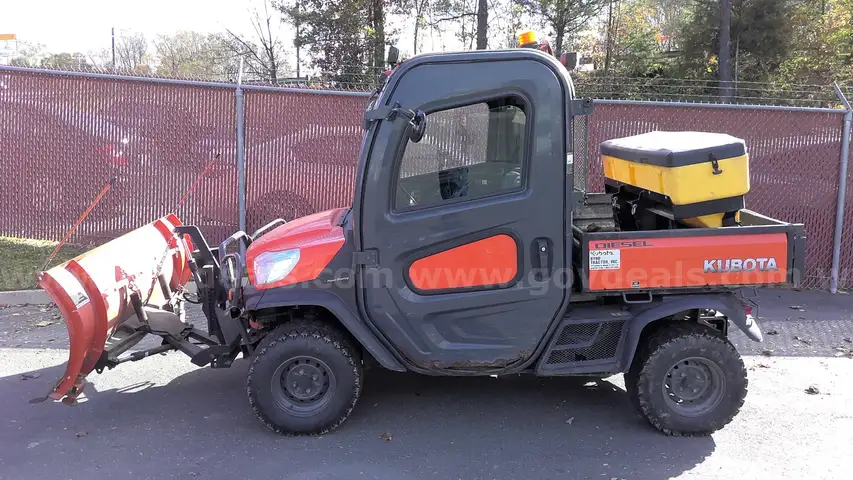 2016 Kubota RTV-X1100CWL with Plow and Spreader