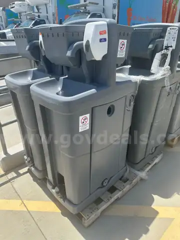 Lot of 10 Hand Washing Stations