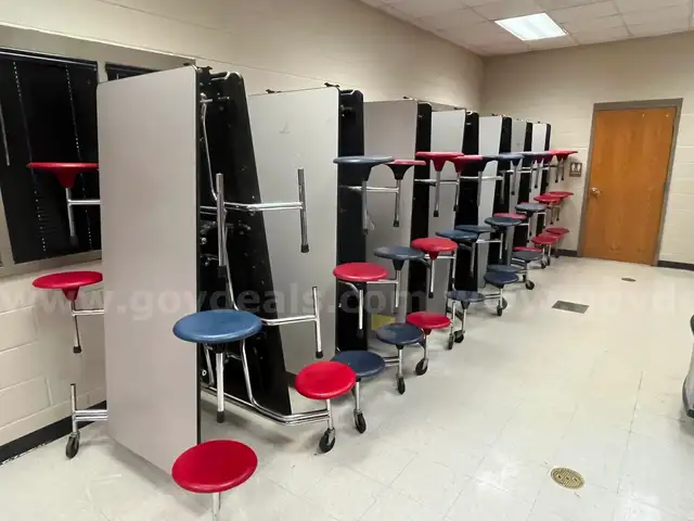Folding Lunchroom Tables (Lot of 18)